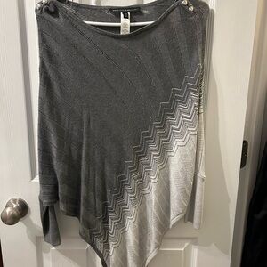 White House Black Market Gray and White Poncho